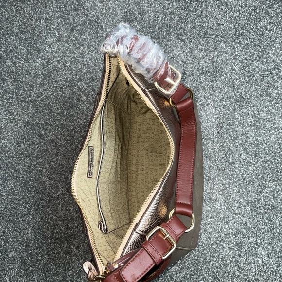 Isaac Mizrahi Metallic Bridgehampton Leather Hobo - Picture 9 of 11